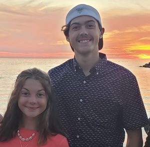 Meet your Posher, Val